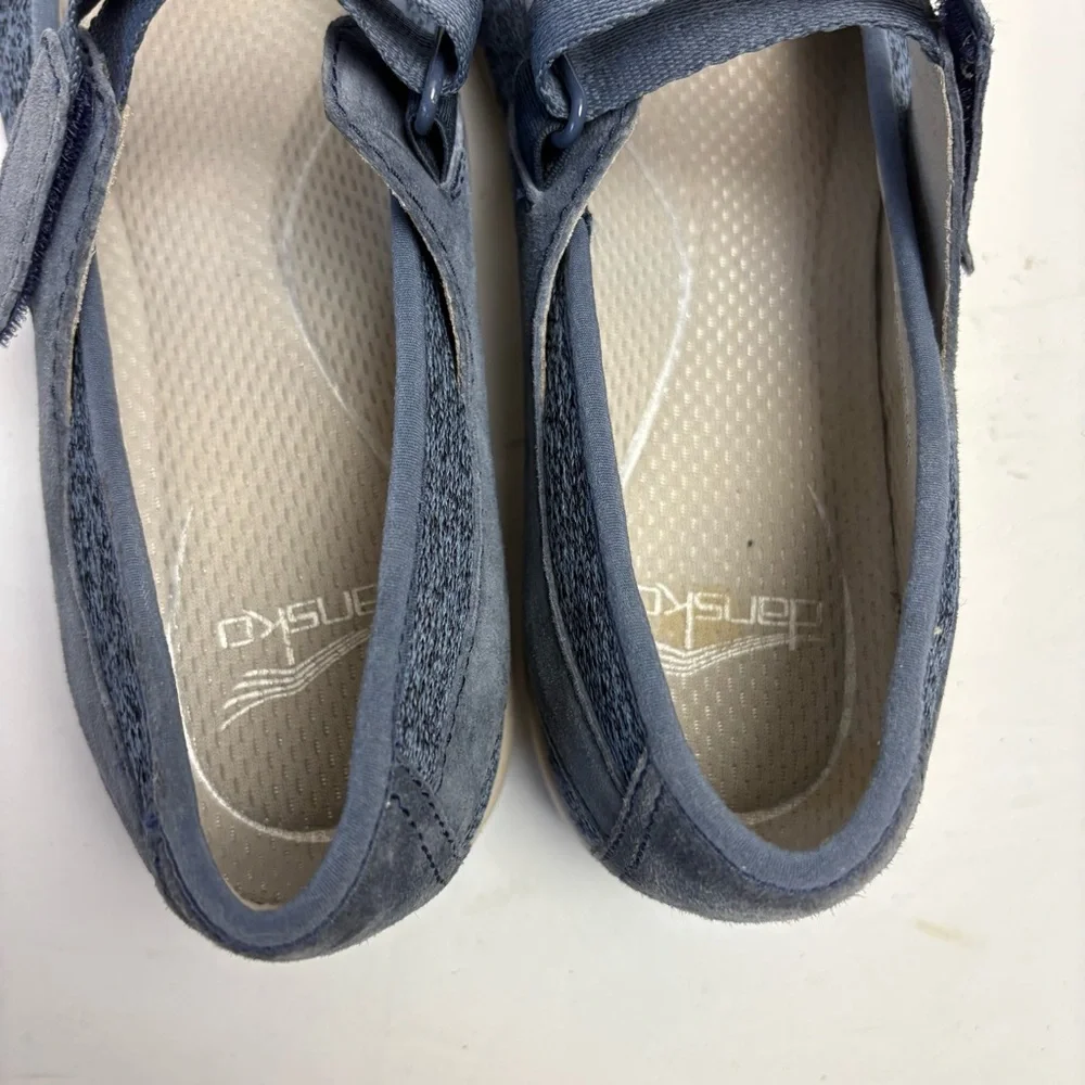 Dansko Blue Hennie and Cream Mary Jane Flats Size 39 8.5 9